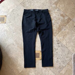 Nike Dri-Fit Men's Pants in size 35x32